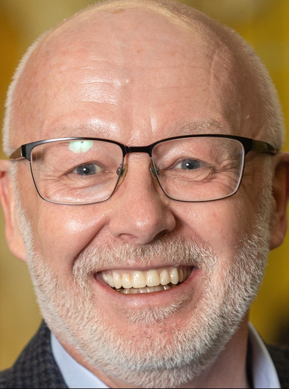  Dr Allen Roberts